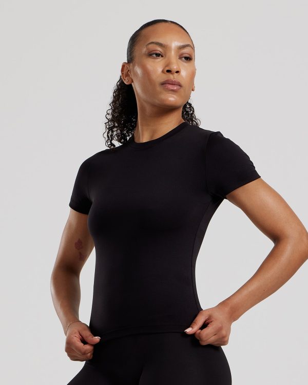Essential Second Skin Short Sleeve Tee | Black Hot on Sale