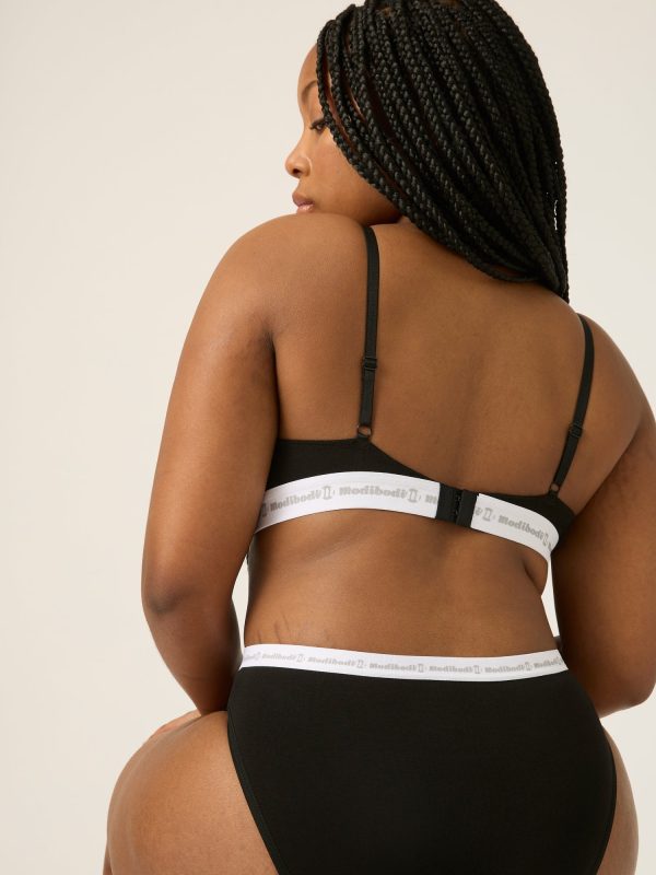 Basic Triangle Bralette Black Online - Image 2